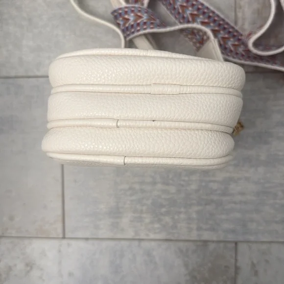 Crossbody Bag NWOT - Picture 8 of 10